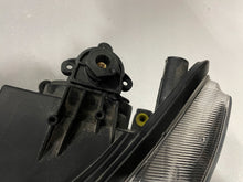 Load image into Gallery viewer, Frontscheinwerfer VW Caddy 2K8941006D 2K8941005D Ein Satz Scheinwerfer Headlight SCH1647431674fk