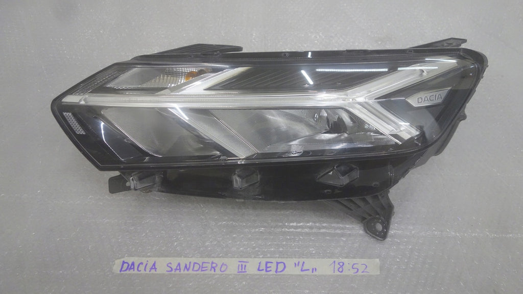 Frontscheinwerfer Dacia Sandero III 260607161R LED Links Scheinwerfer Headlight