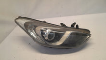 Load image into Gallery viewer, Frontscheinwerfer Hyundai I30 92102-A6020 Rechts Scheinwerfer Headlight SCH3364464650jm
