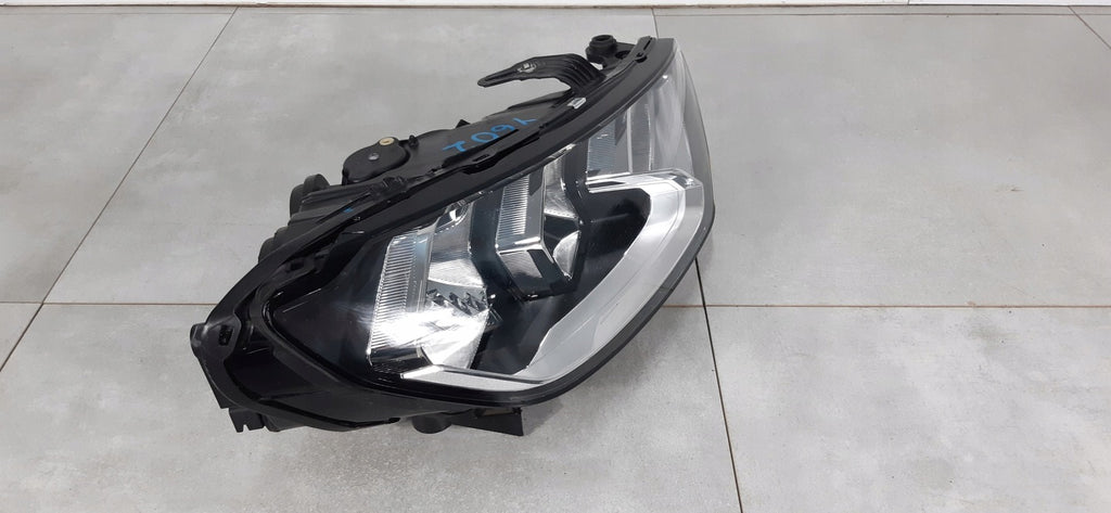 Frontscheinwerfer Audi A1 82A941004 Rechts Scheinwerfer Headlight