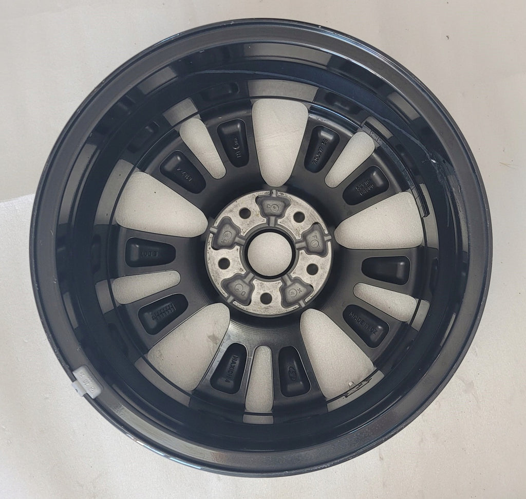 1x Alufelge 17 Zoll 7.0" 5x114.3 53ET 52910-G4300 Hyundai Ix35 Rim Wheel