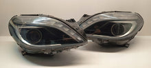 Laden Sie das Bild in den Galerie-Viewer, Frontscheinwerfer Mercedes-Benz A2468207461 A2468207361 Xenon Ein Satz Headlight