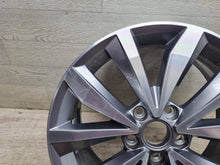 Laden Sie das Bild in den Galerie-Viewer, 1x Alufelge 17 Zoll 5x112 2GA601025P VW T-Roc Rim Wheel FEL2666356959da