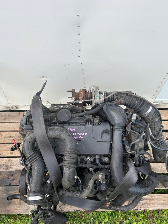 Motor Opel Renault Vivaro Trafic II M786 2.0 DCI 250TKm 2010 Diesel Komplett MOT1888502437od