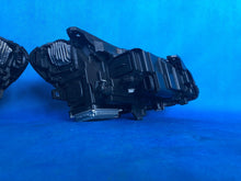 Laden Sie das Bild in den Galerie-Viewer, Frontscheinwerfer Mercedes-Benz W246 Full LED Links Scheinwerfer Headlight