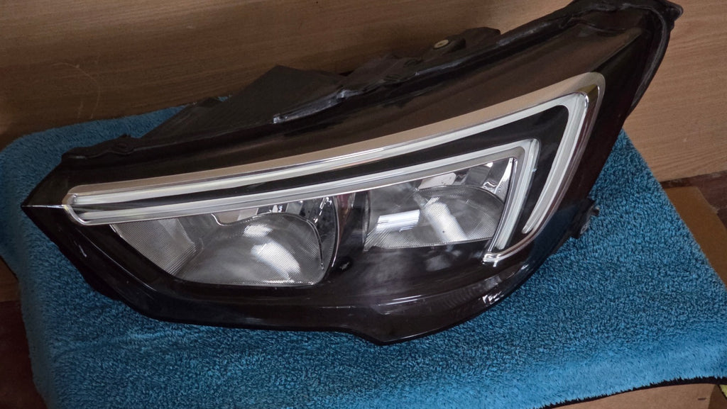 Frontscheinwerfer Opel Crossland X 13467967 462161423 Links Headlight SCH9424984309qp