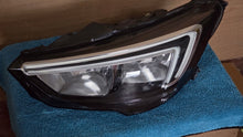 Load image into Gallery viewer, Frontscheinwerfer Opel Crossland X 13467967 462161423 Links Headlight SCH9424984309qp