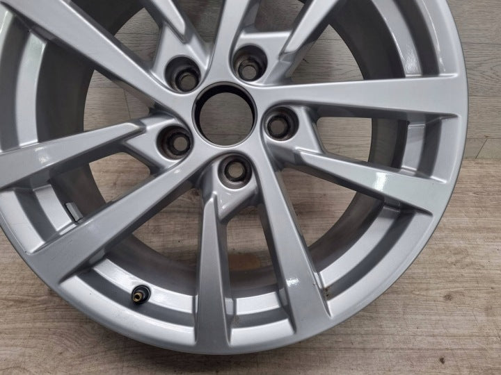 1x Alufelge 17 Zoll 8V0601025CS Audi A3 Rim Wheel FEL7510611354wh
