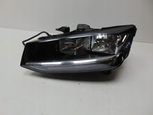 Laden Sie das Bild in den Galerie-Viewer, Frontscheinwerfer Audi Q2 8W0941003 LED Ein Stück (Rechts oder Links) Headlight