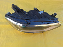Laden Sie das Bild in den Galerie-Viewer, Frontscheinwerfer VW Passat B8 3G1941082P Rechts Scheinwerfer Headlight SCH1630375974lm