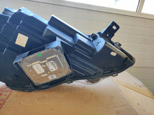 Laden Sie das Bild in den Galerie-Viewer, Frontscheinwerfer Ford Kuga LV4B-13E017-AH LED Links Scheinwerfer Headlight SCH2762598853ny