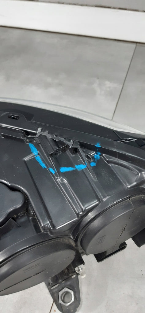 Frontscheinwerfer Audi A1 82A941004 Rechts Scheinwerfer Headlight