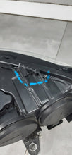 Load image into Gallery viewer, Frontscheinwerfer Audi A1 82A941004 Rechts Scheinwerfer Headlight