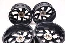 Laden Sie das Bild in den Galerie-Viewer, 4x Alufelge 18 Zoll 7.5" 5x108 45ET Glanz Silber 32209776 Volvo S60 V60 Ii FEL8571036575pc