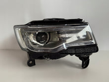 Laden Sie das Bild in den Galerie-Viewer, Frontscheinwerfer Jeep Grand Cherokee Wk2 68144708AF Xenon Rechts Headlight SCH4750924557rh