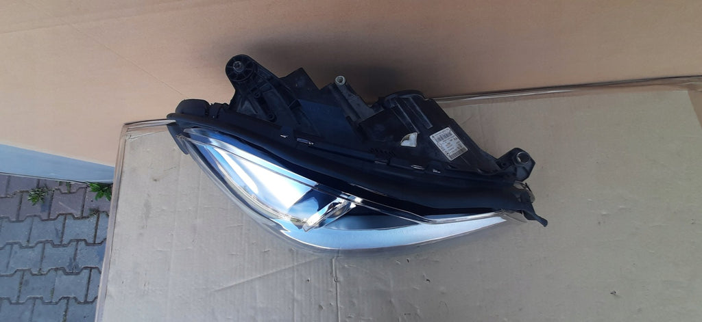 Frontscheinwerfer Mercedes-Benz W204 A2048208039 Xenon Rechts Headlight