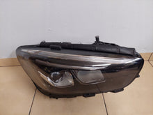 Laden Sie das Bild in den Galerie-Viewer, Frontscheinwerfer Mercedes-Benz W247 A2479062603 LED Rechts Headlight SCH5863886280el
