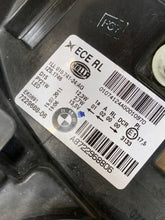 Load image into Gallery viewer, Frontscheinwerfer BMW 1 F21 F20 7229688 Xenon Ein Stück (Rechts oder Links)