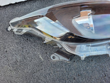 Load image into Gallery viewer, Frontscheinwerfer Toyota Yaris Model LED Rechts Scheinwerfer Headlight SCH2808531480bu