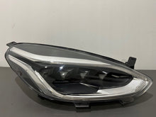 Laden Sie das Bild in den Galerie-Viewer, Frontscheinwerfer Ford Fiesta I ESI801-- H1BB-13E014-AE Full LED Rechts SCH9683221227xp