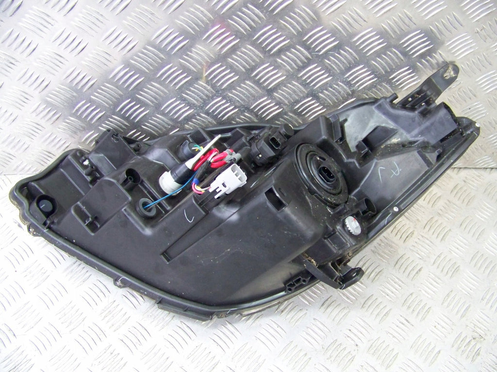 Frontscheinwerfer Toyota Yaris Rechts Scheinwerfer Headlight SCH8739824126kn