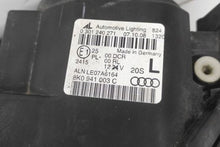 Laden Sie das Bild in den Galerie-Viewer, Frontscheinwerfer Audi A4 0301240271 Xenon Ein Stück (Rechts oder Links) SCH5054590726oc