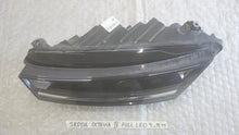 Laden Sie das Bild in den Galerie-Viewer, Frontscheinwerfer Skoda Octavia I 5E4941015 Links Scheinwerfer Headlight SCH9180109971gh