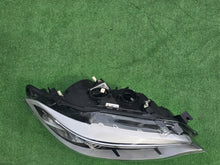 Laden Sie das Bild in den Galerie-Viewer, Frontscheinwerfer BMW 2 F22 F23 6311-7304466-11 Bi-Xenon Rechts Headlight SCH3654550762yk