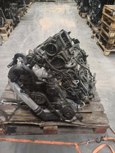 Laden Sie das Bild in den Galerie-Viewer, Motor Mercedes-Benz 651924 2.2 CDI 96TKm 2014 Diesel Engine Komplett