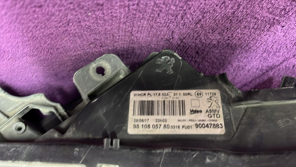 Frontscheinwerfer Peugeot 208 90160647 Links Scheinwerfer Headlight