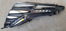 Laden Sie das Bild in den Galerie-Viewer, Frontscheinwerfer Hyundai Tucson 92207N7100 Links Scheinwerfer Headlight SCH8792296765ut