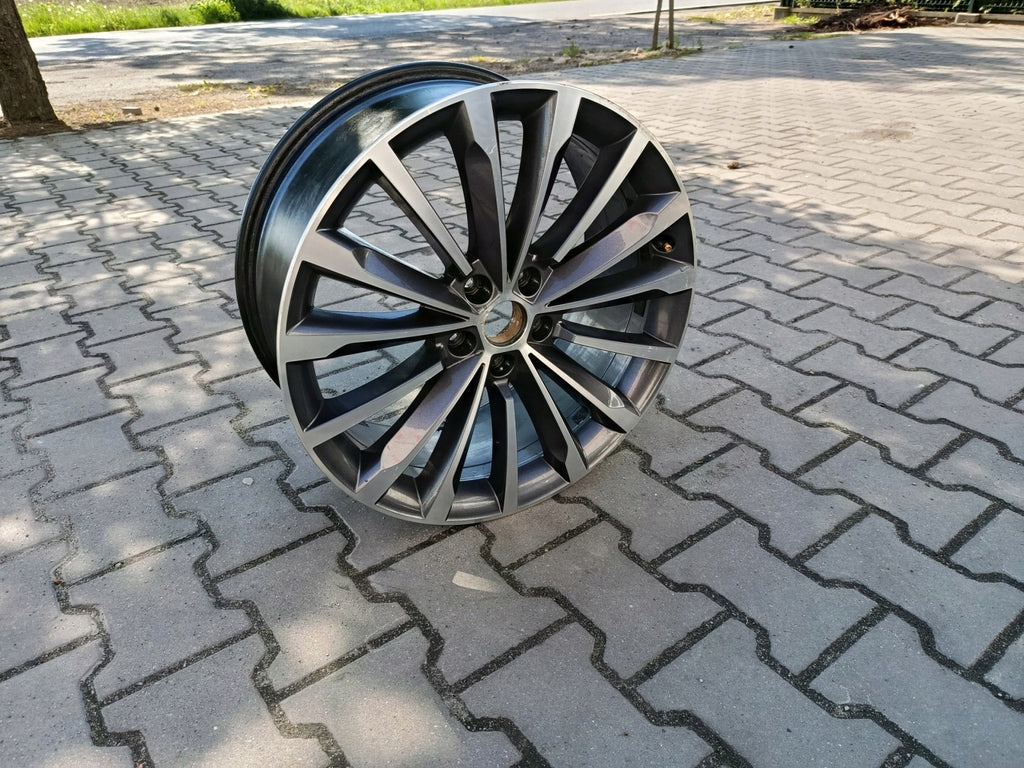 1x Alufelge 19 Zoll 8.0" 5x112 44ET Glanz Silber 3V0601025AM Skoda Superb Iii FEL9670903971di