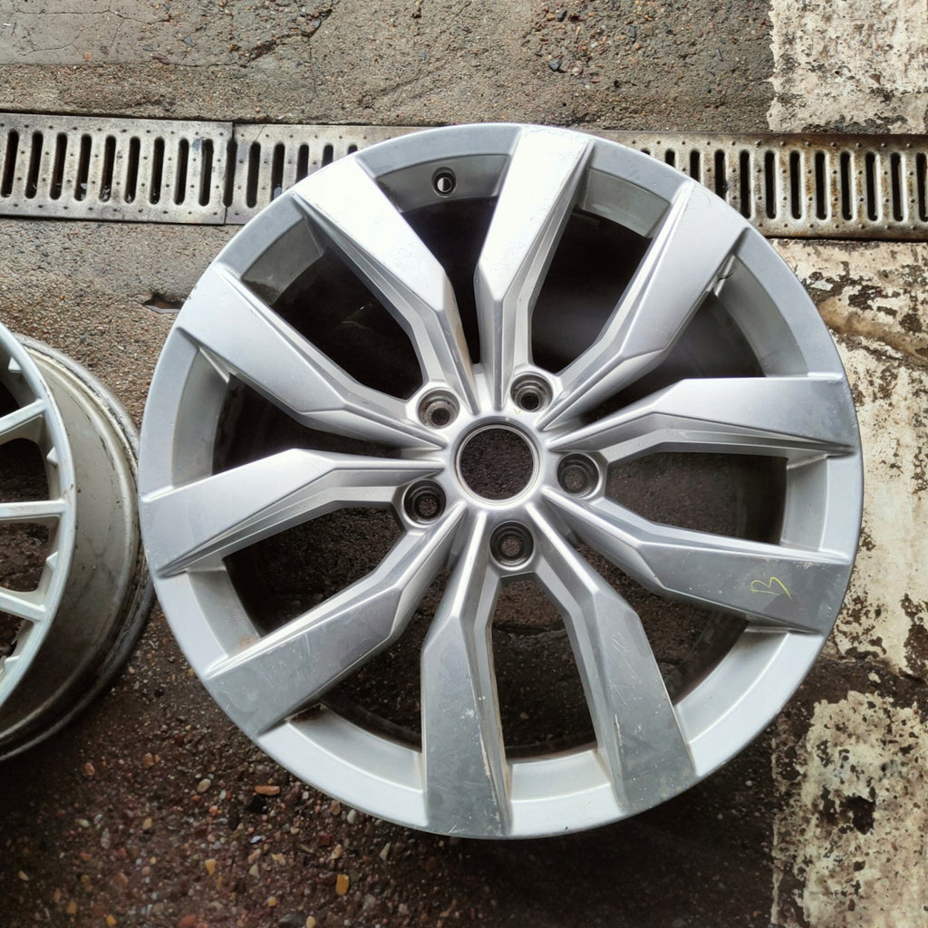 1x Alufelge 20 Zoll 9.0" 5x130 57ET Silber 7P6601025 VW 7p6 Rim Wheel FEL2028315799hf