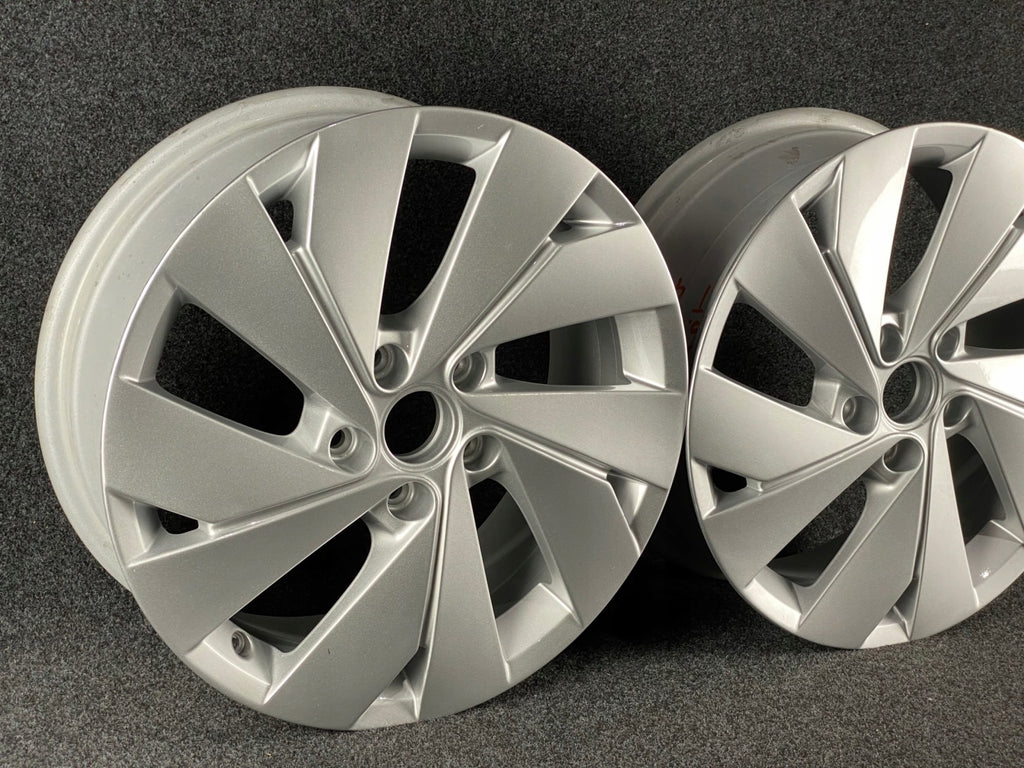 1x Alufelge 17 Zoll 6.5" 5x112 46ET 5H0601025B VW Golf Viii Rim Wheel FEL5955355986co