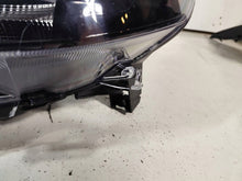 Load image into Gallery viewer, Frontscheinwerfer Opel Vivaro C 984719830 Links Scheinwerfer Headlight SCH7156745329bn