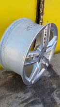 Load image into Gallery viewer, 1x Alufelge 18 Zoll 8.0&quot; 5x112 8J0601025AR Audi Tt Rim Wheel