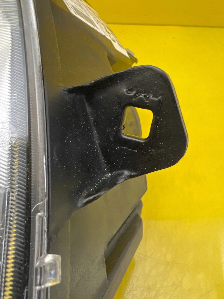 Frontscheinwerfer Mercedes-Benz Viano W639 Vito A6398202961 Xenon Rechts