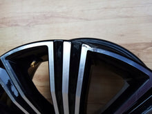 Laden Sie das Bild in den Galerie-Viewer, 1x Alufelge 18 Zoll 8.0&quot; 5x108 42ET 31471312 Volvo Rim Wheel