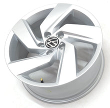 Load image into Gallery viewer, 1x Alufelge 17 Zoll 7.5" 5x112 51ET Glanz Silber 5H0601025E VW Golf Viii FEL1894696474wd