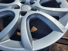 Laden Sie das Bild in den Galerie-Viewer, 1x Alufelge 18 Zoll 7.5&quot; 5x108 49ET 9671401880 Peugeot Rim Wheel