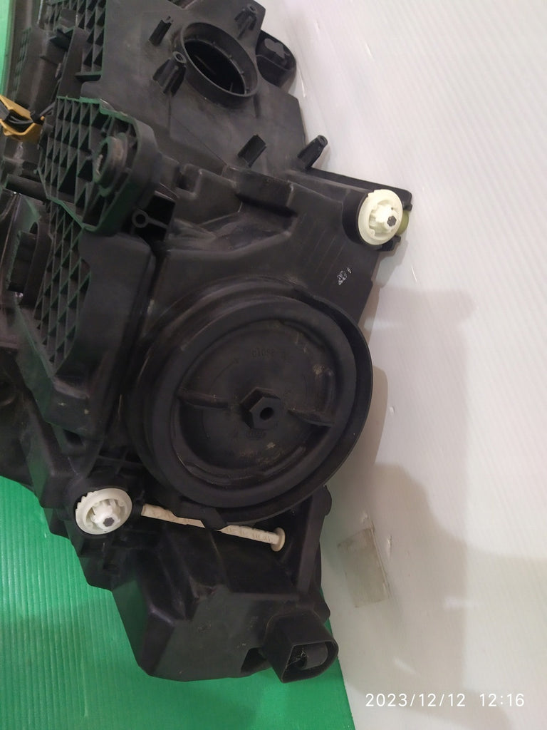 Frontscheinwerfer Skoda Superb III 3V1941016A Bi-Xenon Rechts Headlight