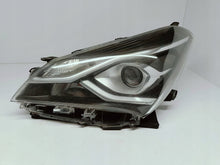 Laden Sie das Bild in den Galerie-Viewer, Frontscheinwerfer Toyota Yaris OD197L1891 Links Scheinwerfer Headlight SCH7186314941dd