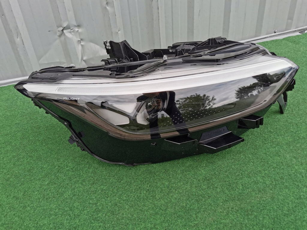 Frontscheinwerfer VW I 14B941036A 85122000 Rechts Scheinwerfer Headlight SCH6402113828bg