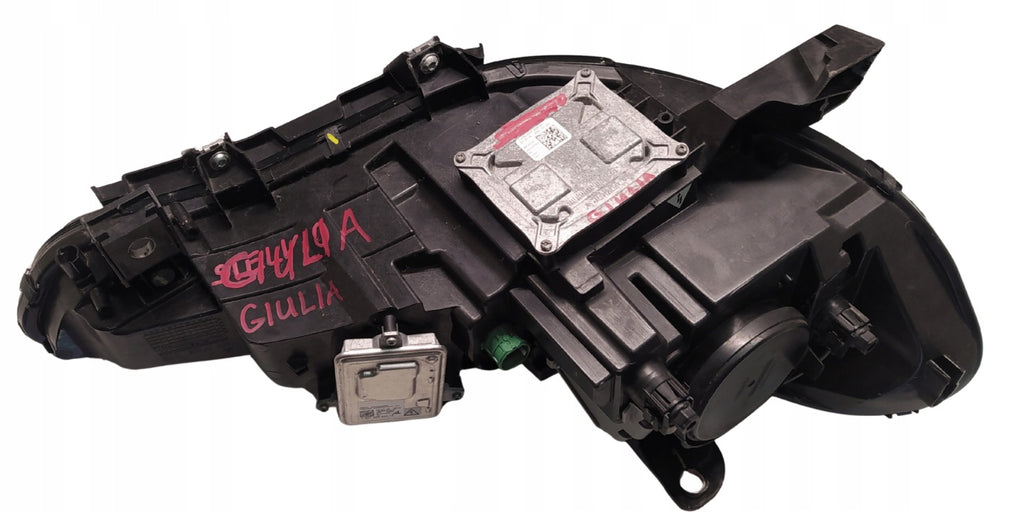 Frontscheinwerfer Alfa Romeo Giulia 50547582 602134519 Xenon Links Headlight SCH9038256779by