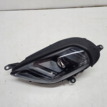 Laden Sie das Bild in den Galerie-Viewer, Frontscheinwerfer Maserati I 06701588620 Rechts Scheinwerfer Headlight SCH4632875284on