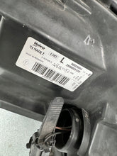 Laden Sie das Bild in den Galerie-Viewer, Frontscheinwerfer Dacia Sandero 260605312R Links Scheinwerfer Headlight