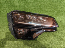 Laden Sie das Bild in den Galerie-Viewer, Frontscheinwerfer Skoda 57B941016B Rechts Scheinwerfer Headlight SCH9469251357gb