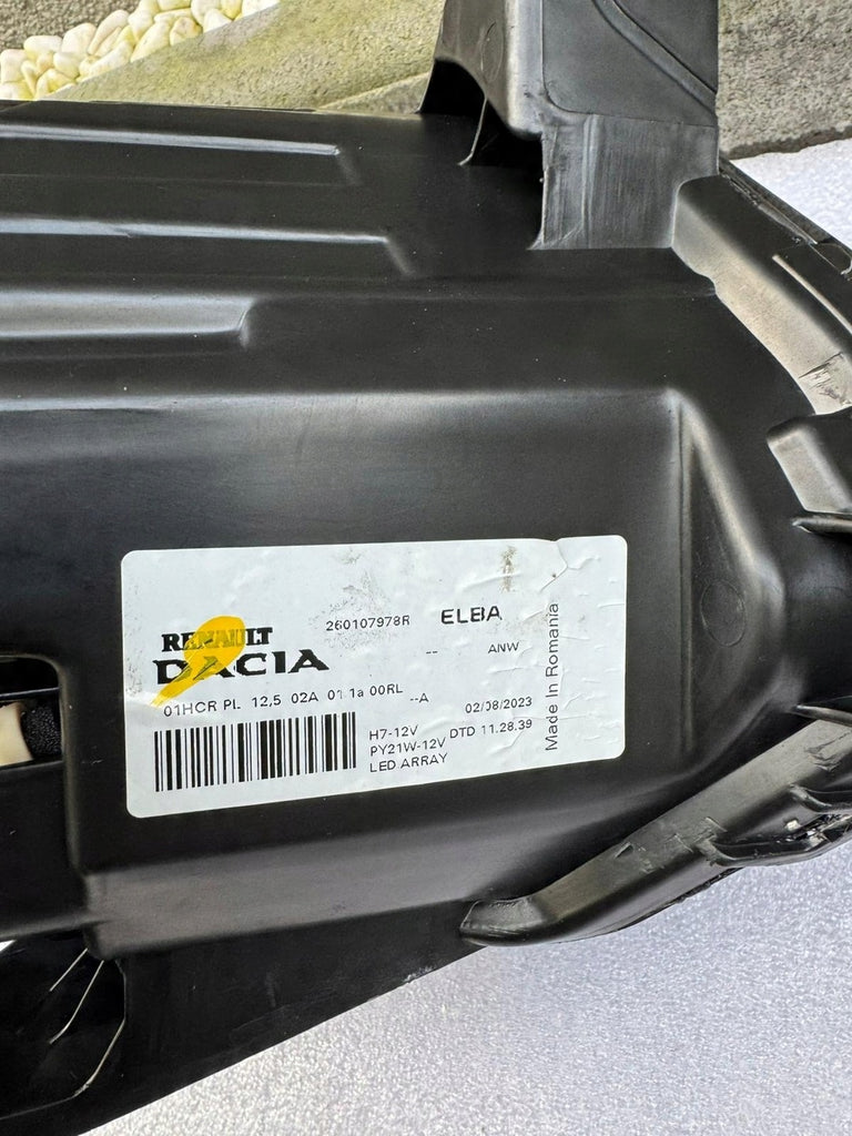 Frontscheinwerfer Dacia Sandero 260107978R 260601750R Rechts oder Links