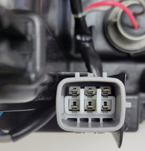 Load image into Gallery viewer, Frontscheinwerfer Toyota Yaris Links Scheinwerfer Headlight SCH3164666338hy
