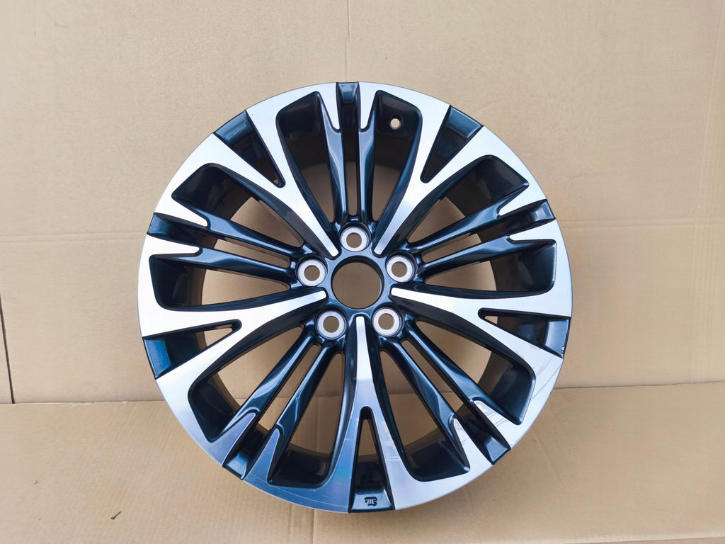 1x Alufelge 18 Zoll 7.0" 5x114.3 50ET Glanz Graphit Mg Chr Rim Wheel FEL2517106014ww